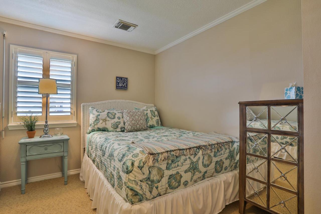 Villa Bayside Bliss Crystal Beach Esterno foto
